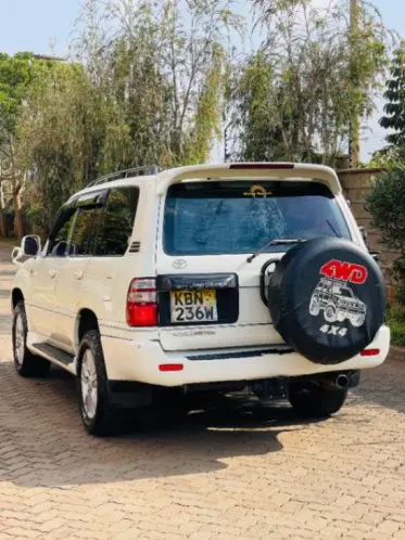 Toyota Landcruiser 300