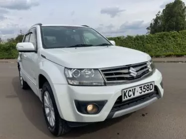 SUZUKI Escudo 