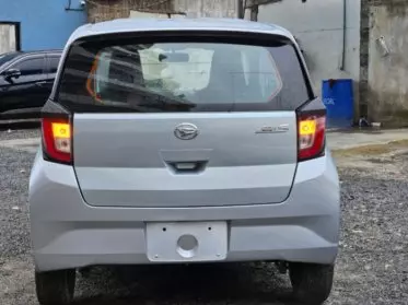 Daihatsu Mira 