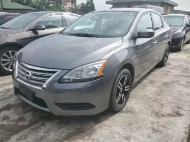 Nissan Sentra