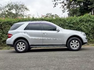 Mercedes-Benz ML 350