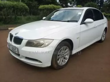 BMW 320i