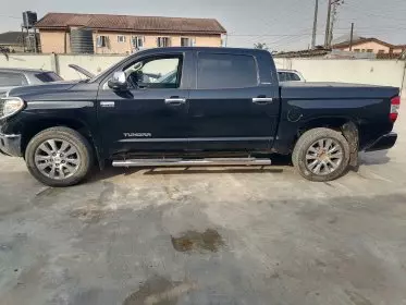 Toyota Tundra