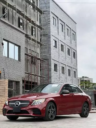 Mercedes-Benz C 300