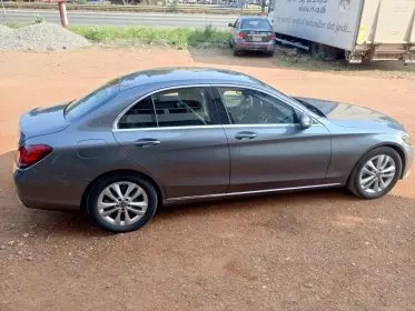 Mercedes-Benz C 200