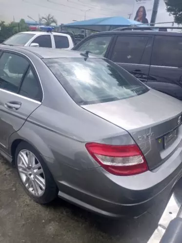 Mercedes-Benz C 300