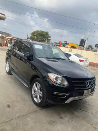 Mercedes-Benz v class