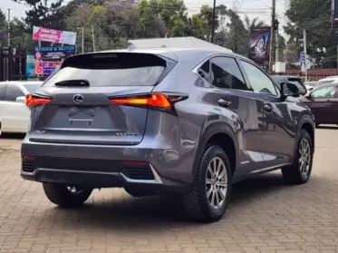 Lexus NX300h Hybrid