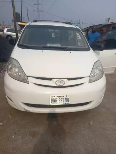 Toyota Sienna