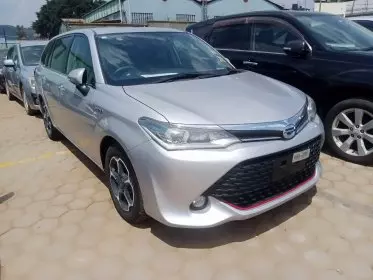 Toyota Fielder hybrid 