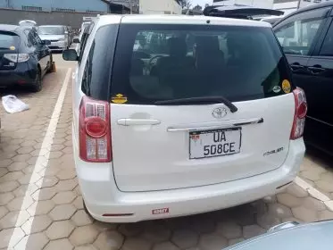 Toyota Raum