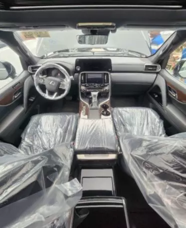 Lexus LX 600