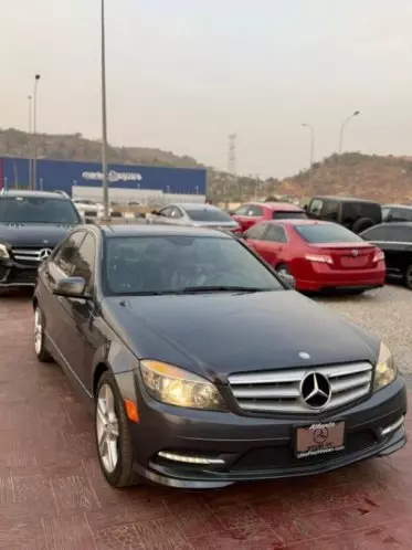 Mercedes-Benz C 300