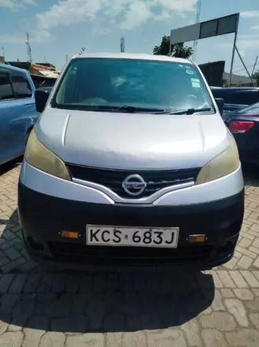 Nissan NV200