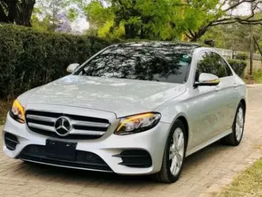 Mercedes-Benz E250