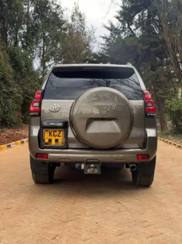 Toyota Land Cruiser