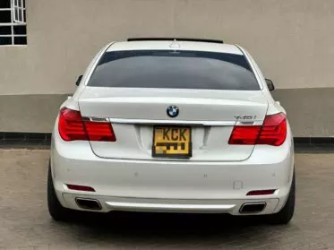 BMW 740