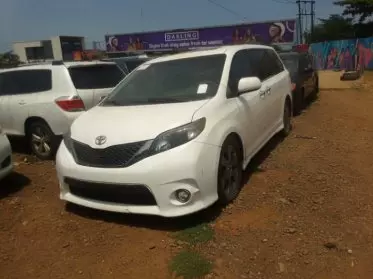 Toyota Sienna