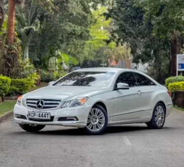 Mercedes-Benz E250