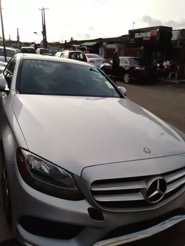 Mercedes-Benz C 300