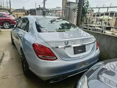 Mercedes-Benz C 300
