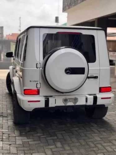 Mercedes-Benz G 550
