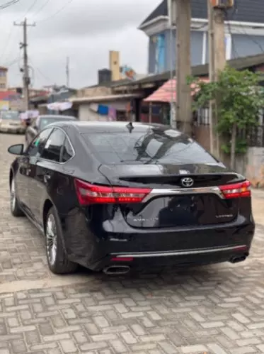 Toyota Avalon