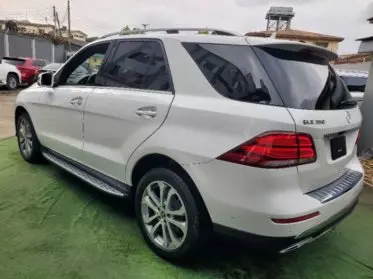 Mercedes-Benz GLE 350
