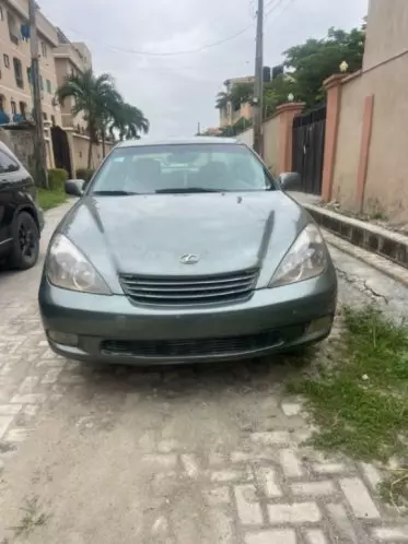 Lexus ES 300