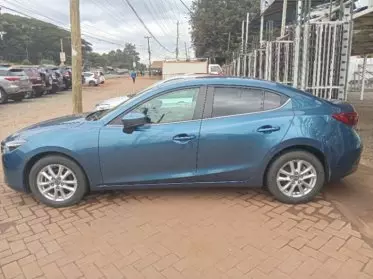 Mazda Axela 