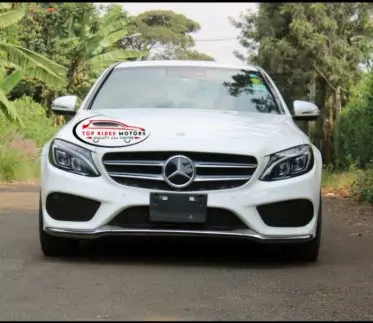 Mercedes-Benz C220