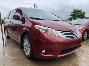Toyota Sienna