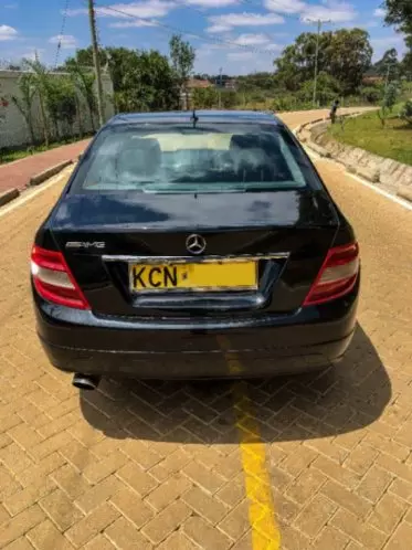 Mercedes-Benz C200