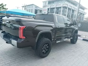 Toyota Tundra