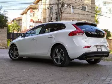 Volvo V40
