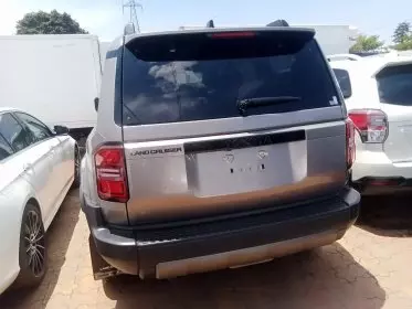Toyota Landcruiser Prado
