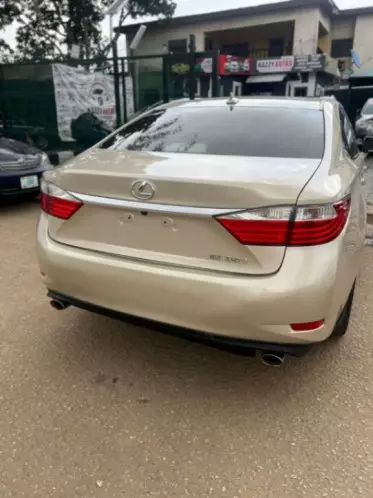 Lexus ES 350