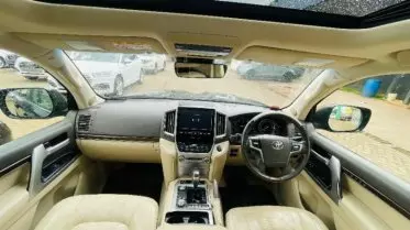 Toyota Landcruiser Sahara