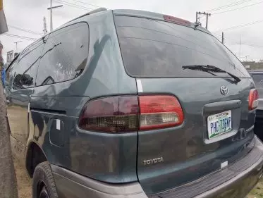 Toyota Sienna