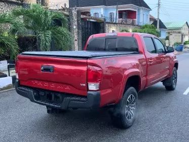 Toyota Tacoma