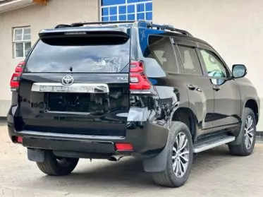 Toyota Landcruiser Prado