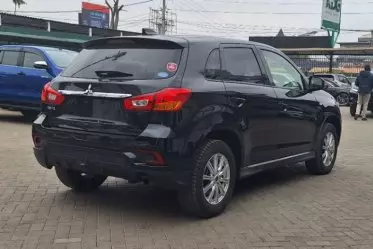 Mitsubishi RVR