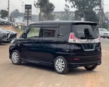 SUZUKI Solio