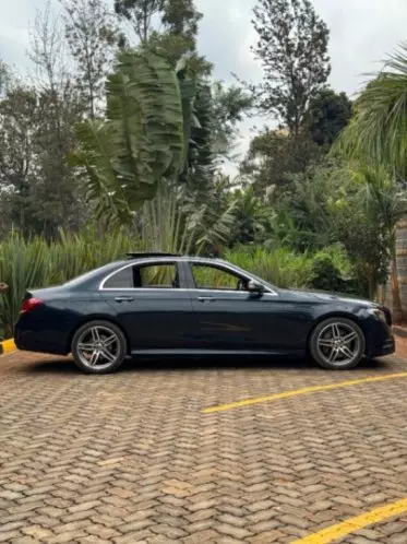 Mercedes-Benz E200