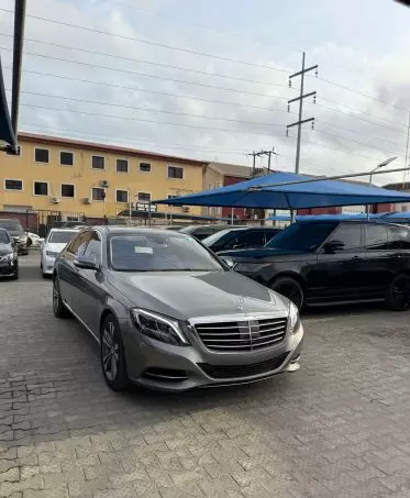 Mercedes-Benz S 550