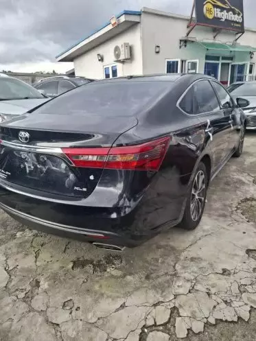 Toyota Avalon