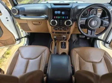 JEEP Wrangler Sahara
