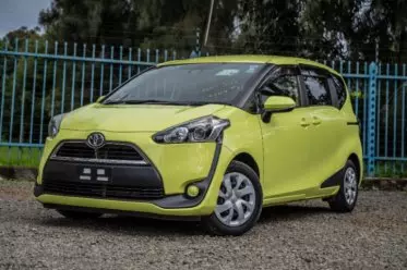 Toyota Sienta