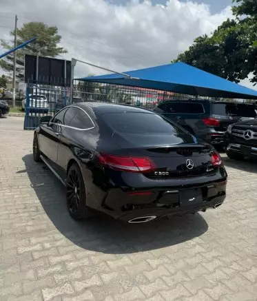 Mercedes-Benz C 300