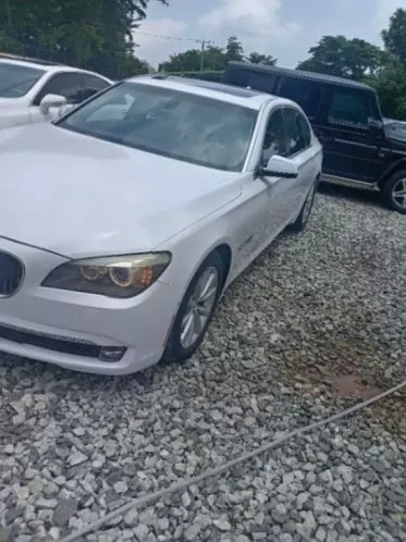 BMW 750 li